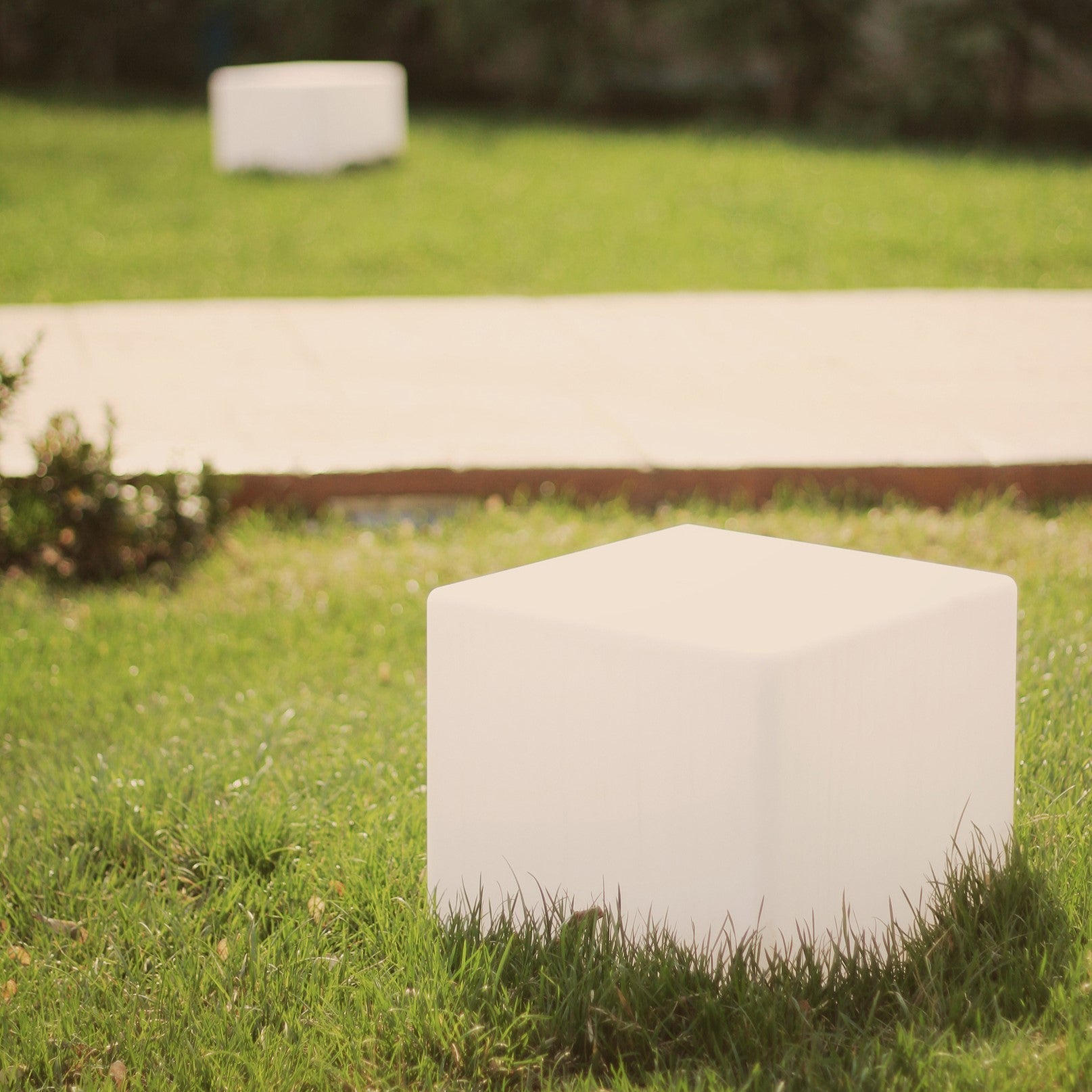 Cube Garden Light shown in product gallery view 5
