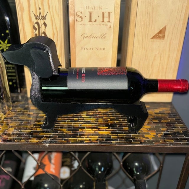 wine bottle holder shown in source gallery view 2.