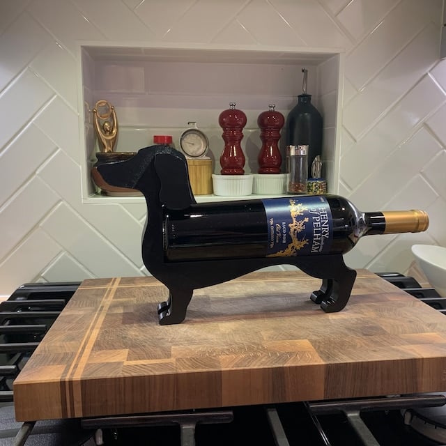 wine bottle holder shown in source gallery view 3.