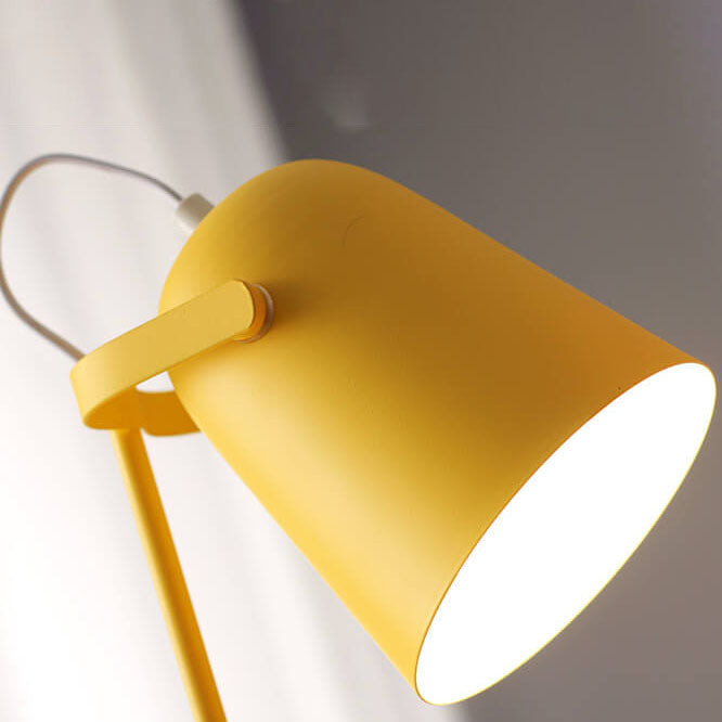 desk lamp shown in source gallery view 2.