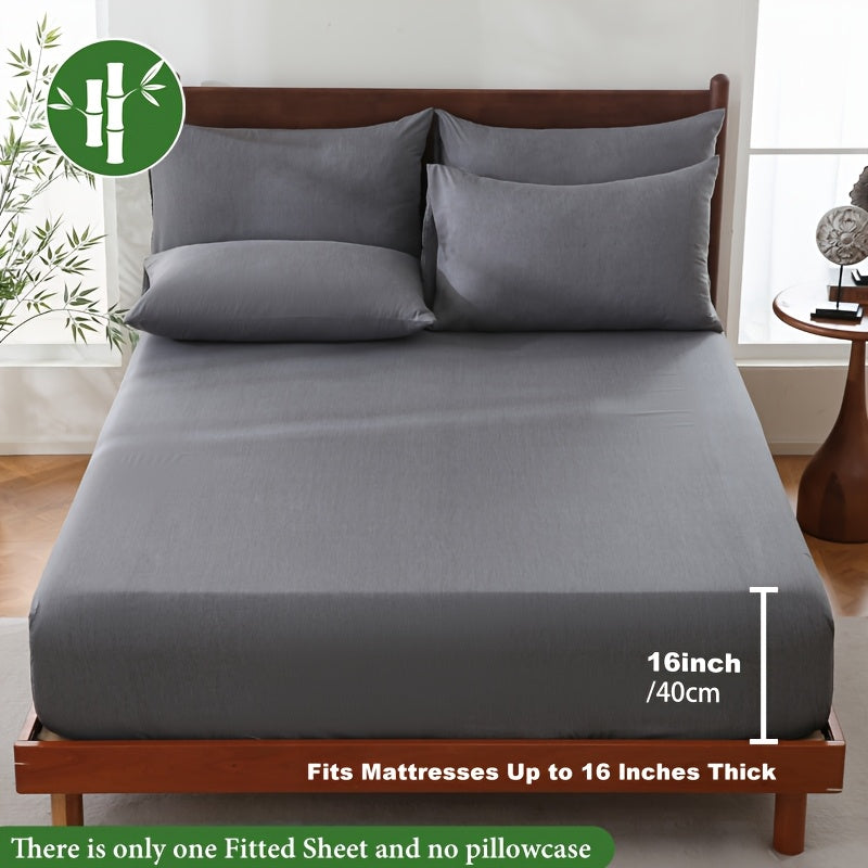 Light gray fitted sheet shown with a pocket depth annotation