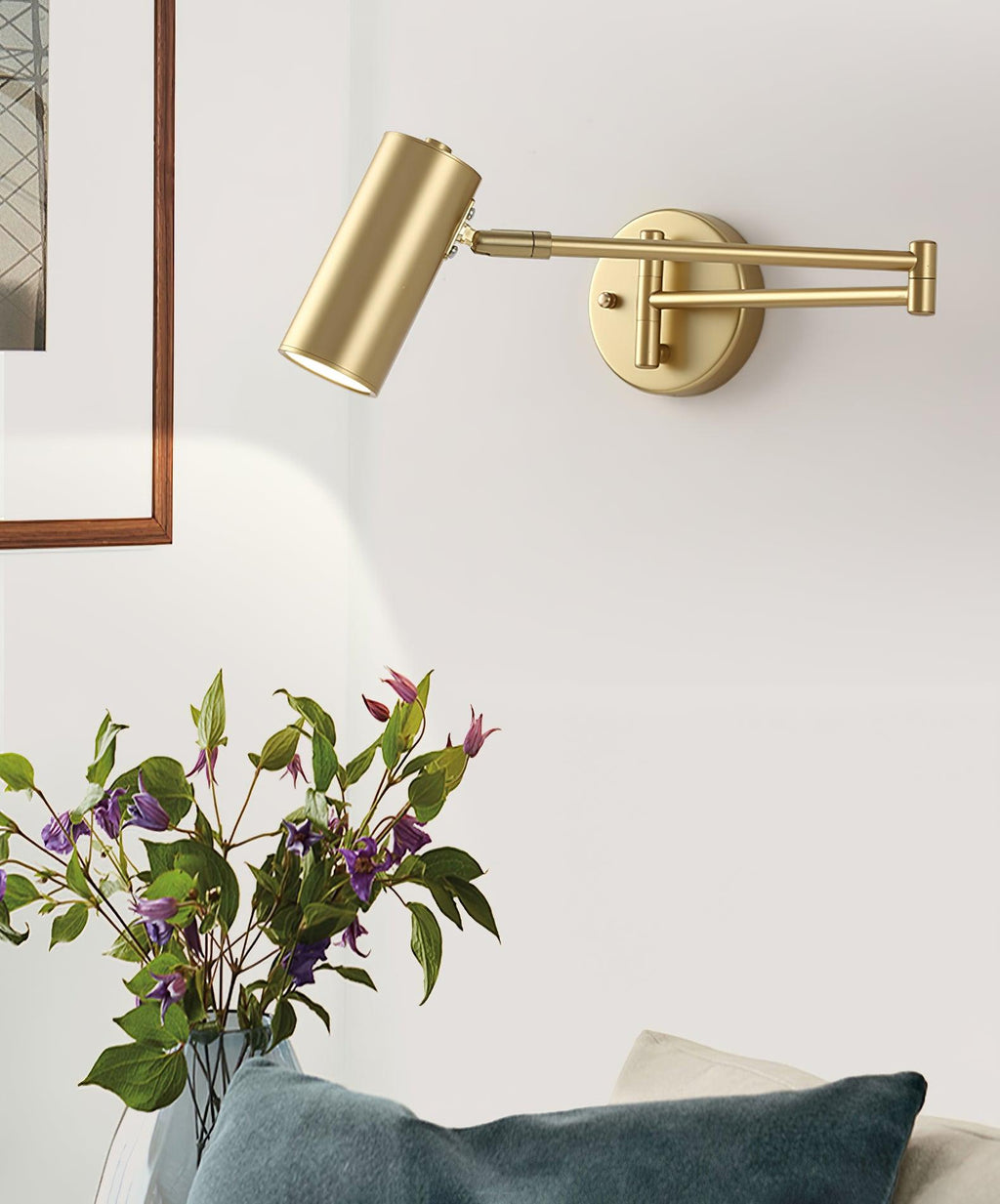 Wall Sconce shown in source gallery view 8.