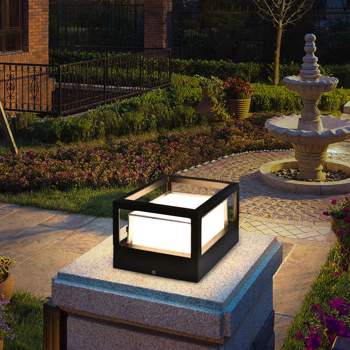 Landscape Light shown in product gallery view 2.