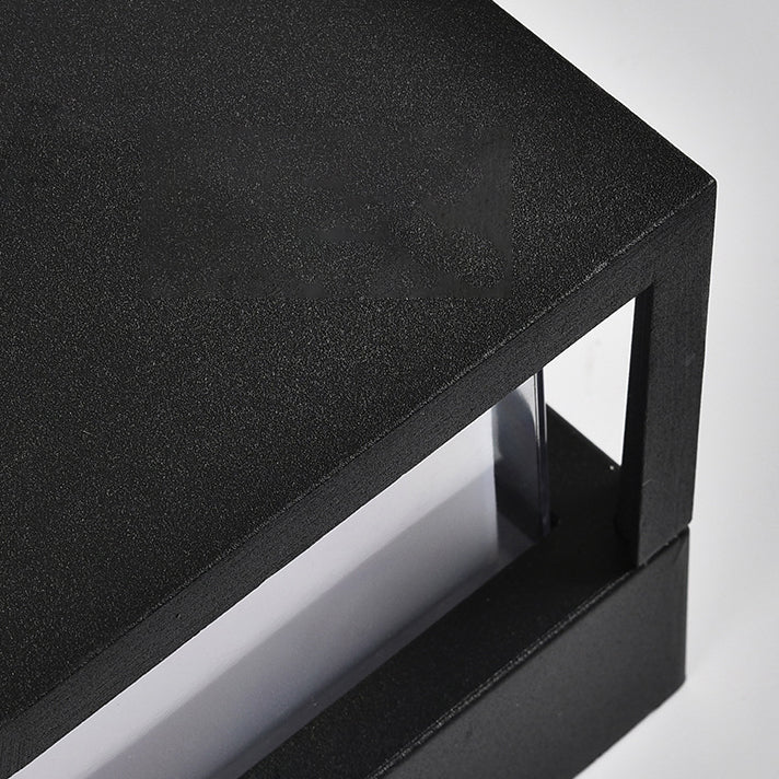 Landscape Light shown in product gallery view 6.