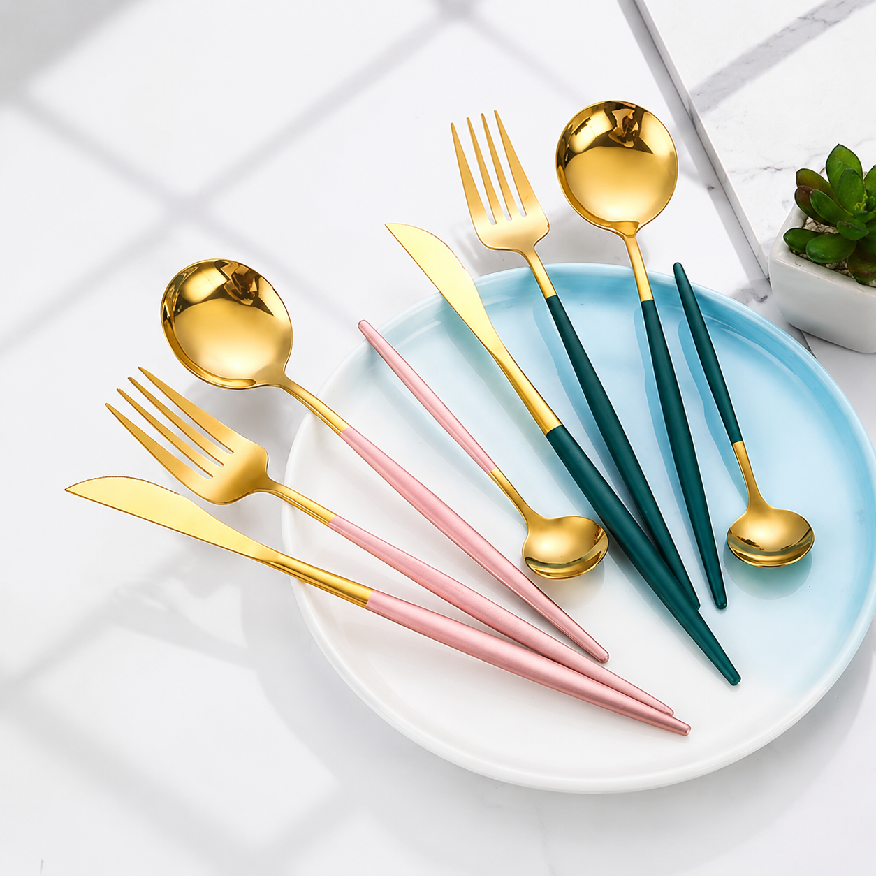 Luxury stainless steel flatware set, gallery view 14.