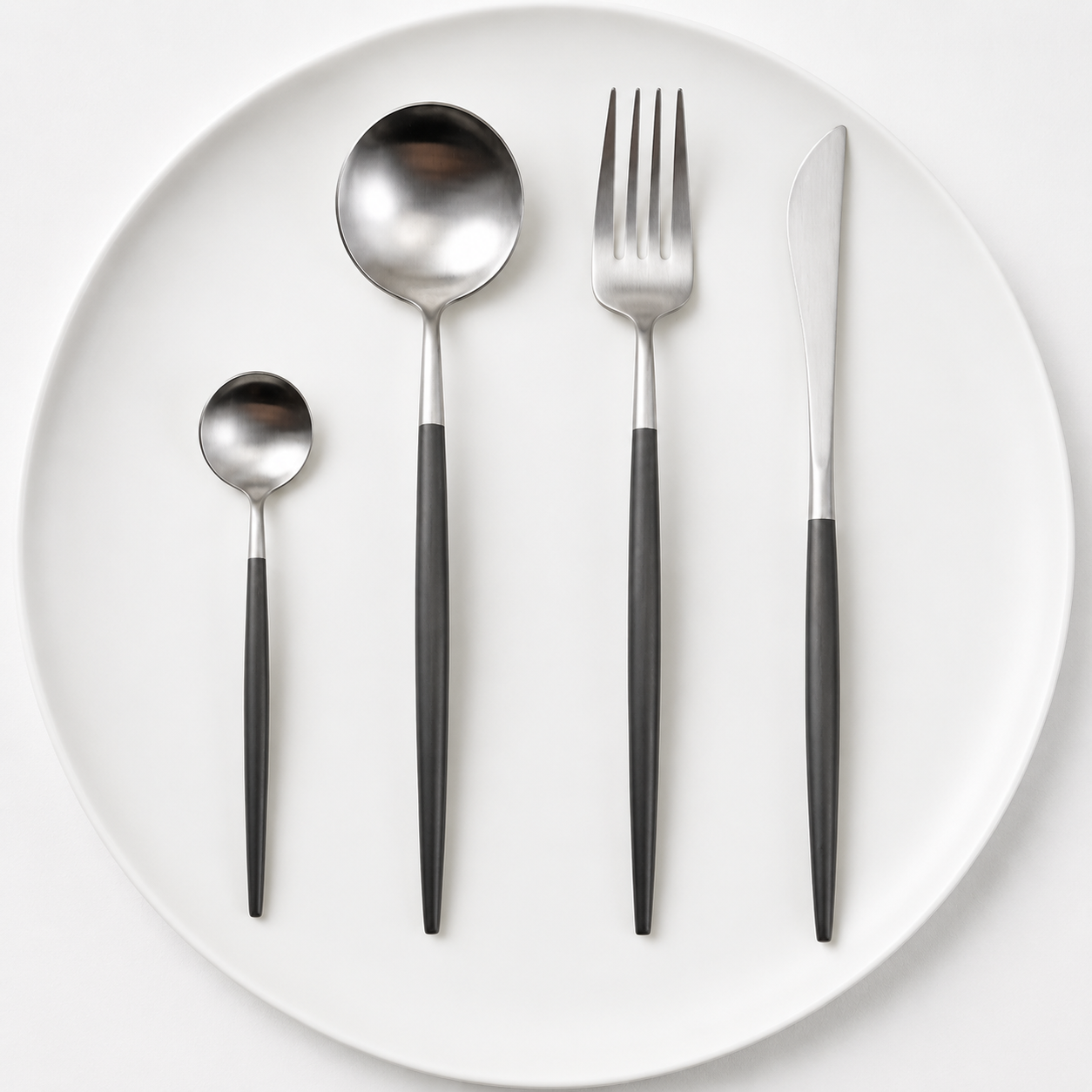 Luxury stainless steel flatware set, gallery view 24.