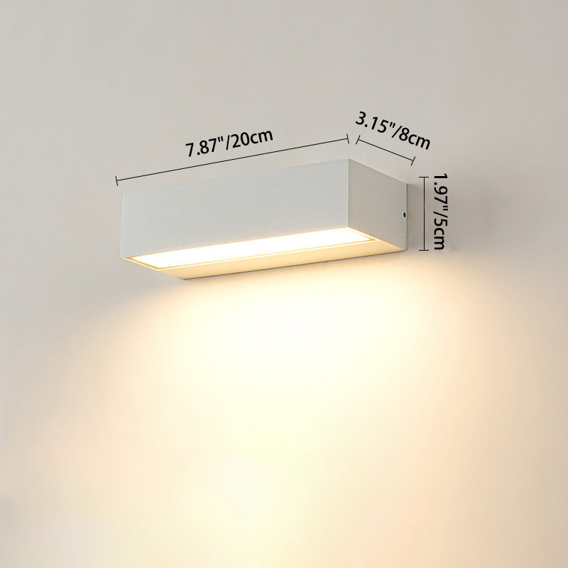 Outdoor Wall Light shown in product gallery view 4.