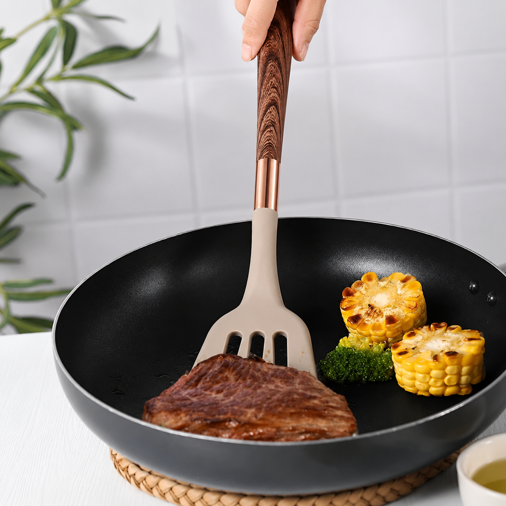 Silicone kitchen utensil set, gallery view 4.